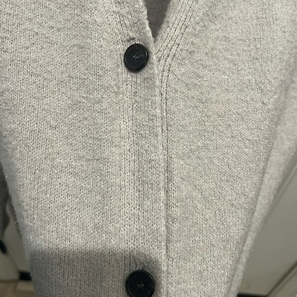 True Craft Large Gray Knit Cardigan Sweater - Picture 6 of 10